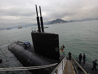 Российские левши слышат океан насквозь