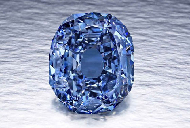 Известен случай, когда был продан один из наиболее дорогих бриллиантов в мире. Им стал голубой бриллиант Виттельсбах-Графф, который был продан 10 декабря 2008 года за $ 24 300 000. 