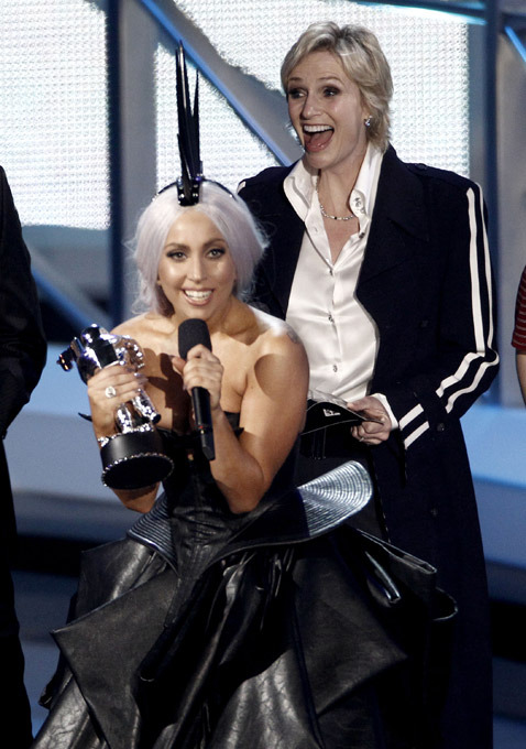 Это является абсолютным мировым рекордом. Читайте:  Твиттер Леди Гага стал самым читаемым в мире