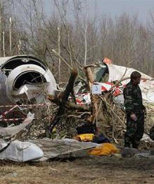 Fwd:
 На борту разбившегося польского самолета находились 132 человека 
(через http://ff.im/iPacS)