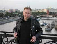 Император Вава засадил себя в клетку