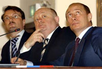 Санкции свыше на увольнение министров у Фрадкова, скорее всего