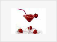 Фрукты и ягоды полезно употреблять с алкоголем