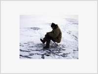 Льды зажали рыбаков на Амуре