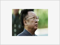 Сегодня великий лидер северокорейского народа Ким Чен Ир отмечает 65-летний юбилей