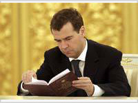 Сегодня Медведев выйдет в Интернет для общения со страной