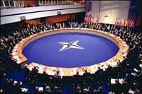 НАТО ждет комментария России относительно выхода из ДОВСЕ