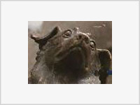 В метро открыли памятник убитой дворняге