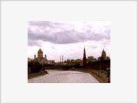  Жигули  поплыла по Москве-реке колесами вверх