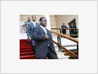 Ивуарийских министров за драку лишили зарплаты