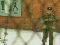 Вышел в караул и застрелился из автомата