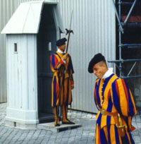 Тайны Ватикана в жизни оказались страшнее, чем в романах