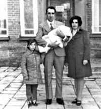 Младенцев женили прямо в роддоме