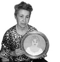 Мастерица из Саратова вышивает волосом