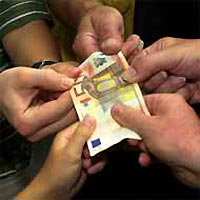 ЕС ужесточил правила провоза наличных денег