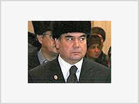 Президент Туркменистана снижает «культовость» своей фигуры