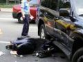 На Колыме «УАЗ» въехал в автобусную остановку, погиб человек