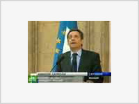 Саркози рад, что не его будут будить по ночам