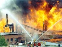 Пожар на нефтеперерабатывающем заводе в Волгограде