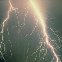 Двойная молния превратила в целителя