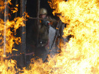 В Индии горит бизнес-центр, погибли шесть человек
