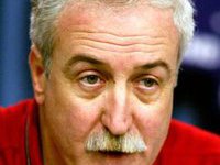 Выжившего в афиакатастрофе экс-главу НАСА ждут на работе