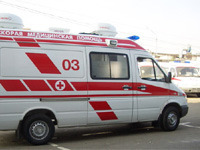 Трех раненых при столкновении автобуса с фурой доставили в Тверь
