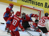 Канадские хоккеисты провоцировали россиян