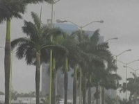 Атлантический ураган  Алекс  приближается к США