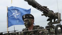 Почему НАТО «боеготовится» против России? 
